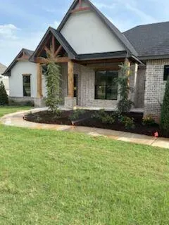 Photo 2 — 11824 Setenta Grove Circle, Oklahoma City, OK 73150