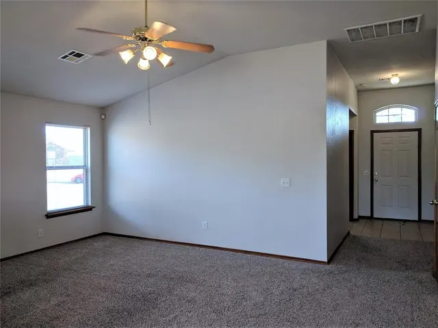 Photo 8 — 2821 East Lake Drive, Norman, OK 73071