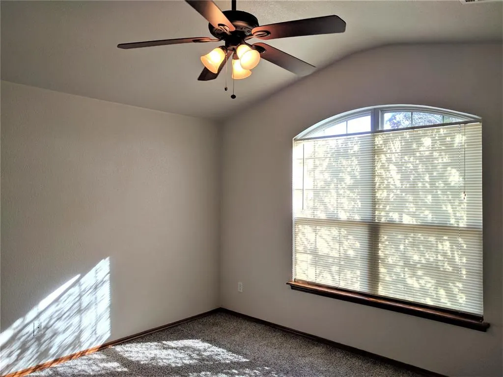 Photo 12 — 2821 East Lake Drive, Norman, OK 73071
