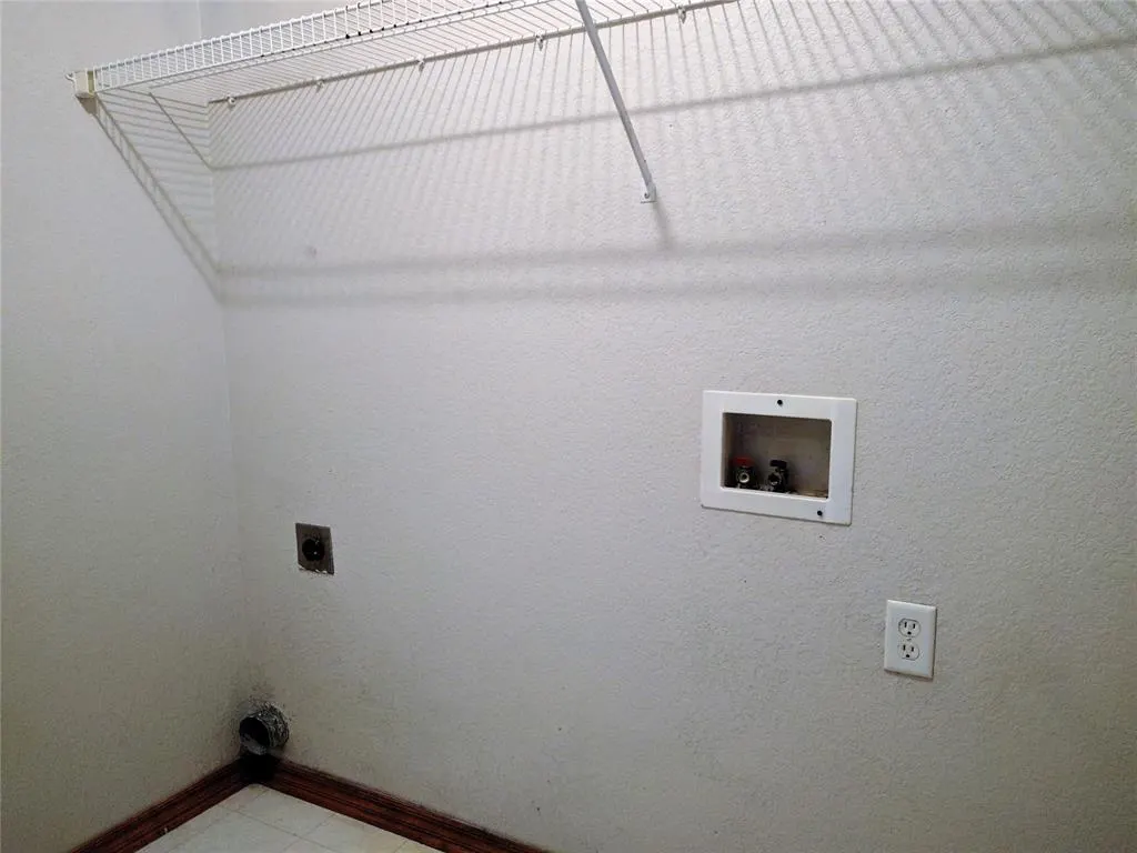 Photo 13 — 2821 East Lake Drive, Norman, OK 73071