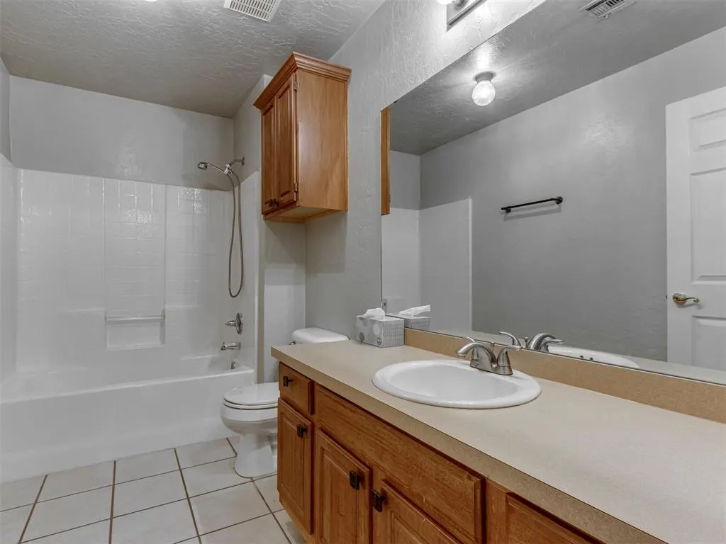 Photo 18 — 2131 NW 155th Street, Edmond, OK 73013