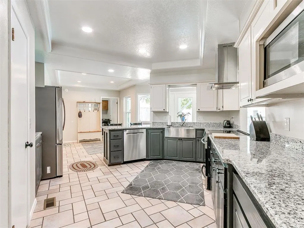 Photo 11 — 1103 Sunny Brook Drive, Edmond, OK 73034