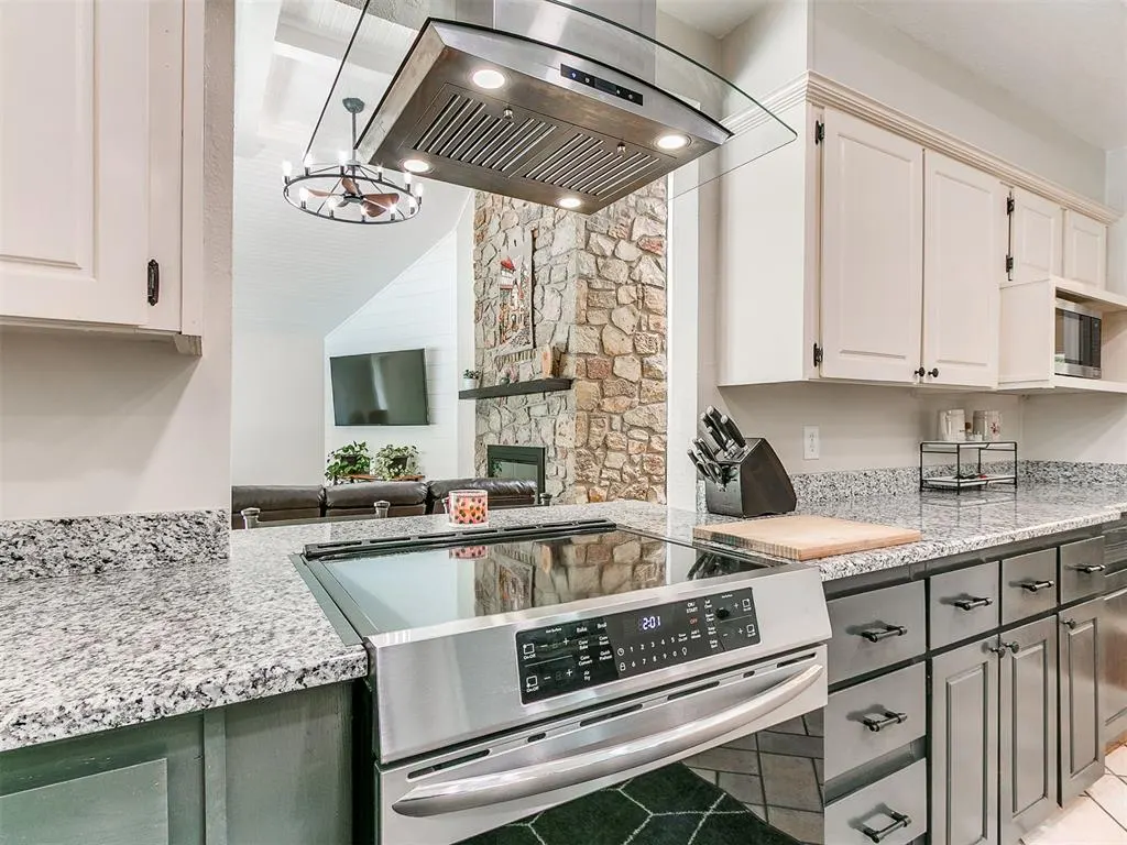 Photo 12 — 1103 Sunny Brook Drive, Edmond, OK 73034