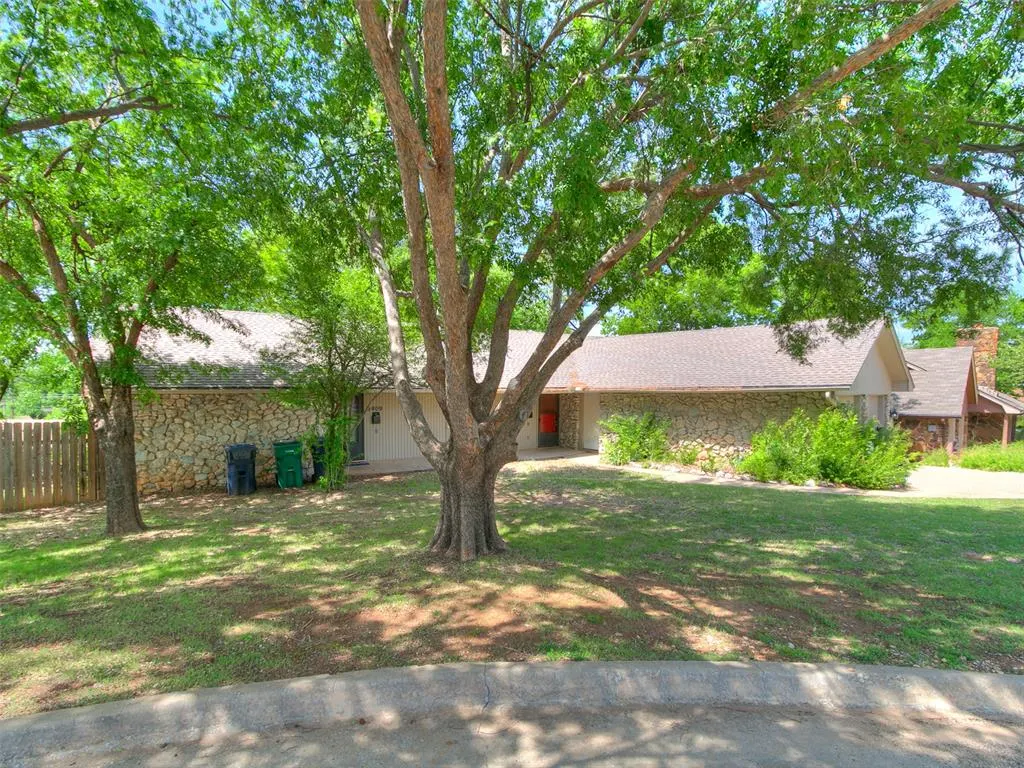 Photo 5 — 3409 Cameron Court, Oklahoma City, OK 73112