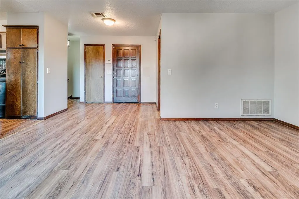 Photo 14 — 3409 Cameron Court, Oklahoma City, OK 73112