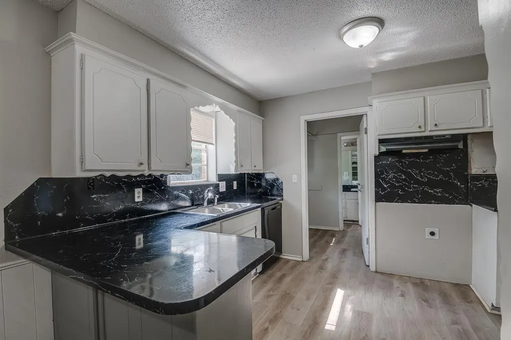 Photo 9 — 9305 S Winston Way, Oklahoma City, OK 73139