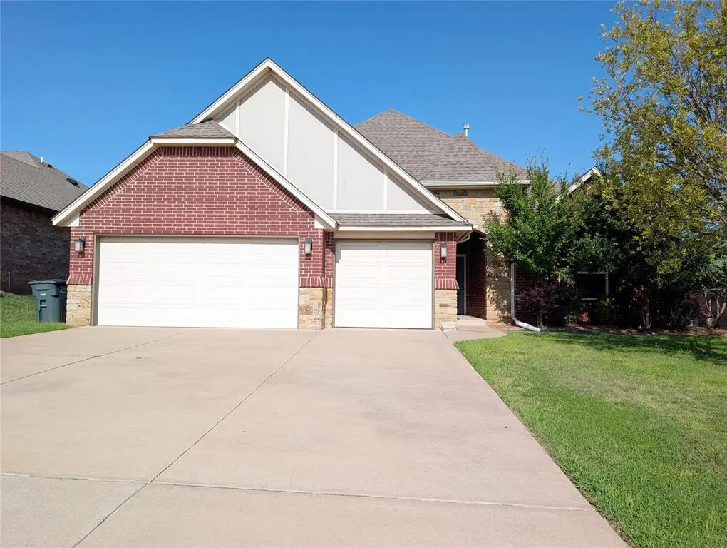 Front exterior — 2349 Santa Monica Street, Edmond, OK 73034