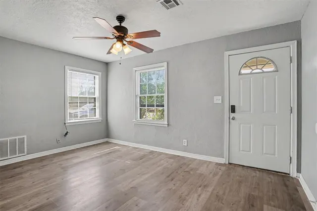 Photo 3 — 1016 E Liveoak Street, Altus, OK 73521