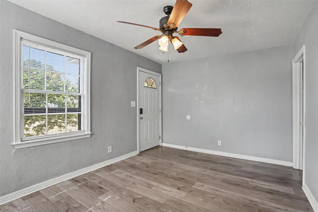 Photo 4 — 1016 E Liveoak Street, Altus, OK 73521