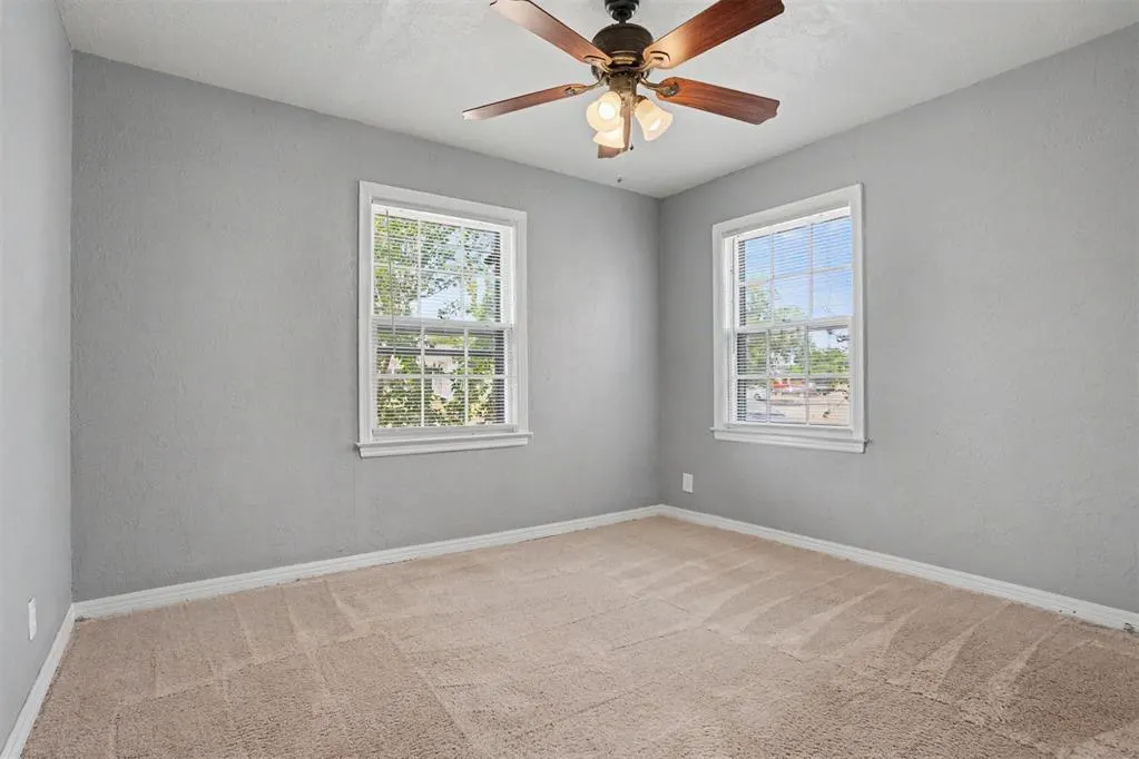 Photo 14 — 1016 E Liveoak Street, Altus, OK 73521