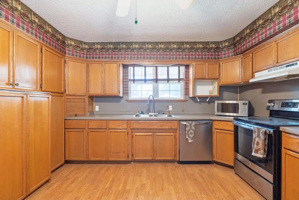 Photo 15 — 1848 N Pennsylvania Avenue, Shawnee, OK 74804