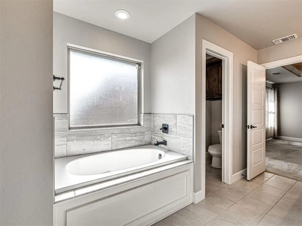 Photo 32 — 4305 NW 156th Place, Edmond, OK 73013