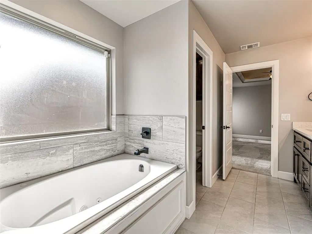 Photo 34 — 4305 NW 156th Place, Edmond, OK 73013
