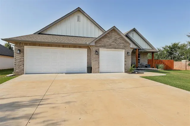 Photo 2 — 1540 NW 17th Place, Newcastle, OK 73065