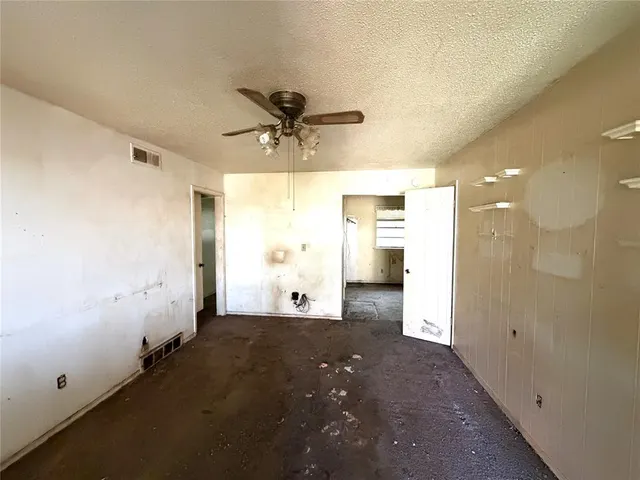 Photo 2 — 1340 SW 77th Place, Oklahoma City, OK 73159
