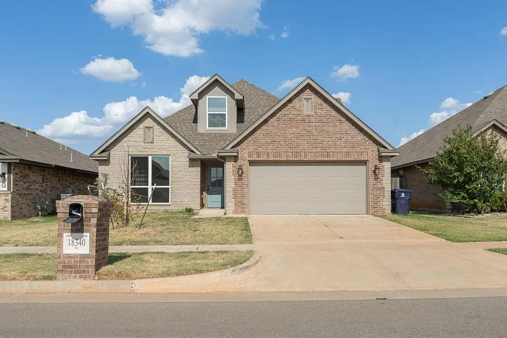Front exterior — 18340 Autumn Grove Drive, Edmond, OK 73012