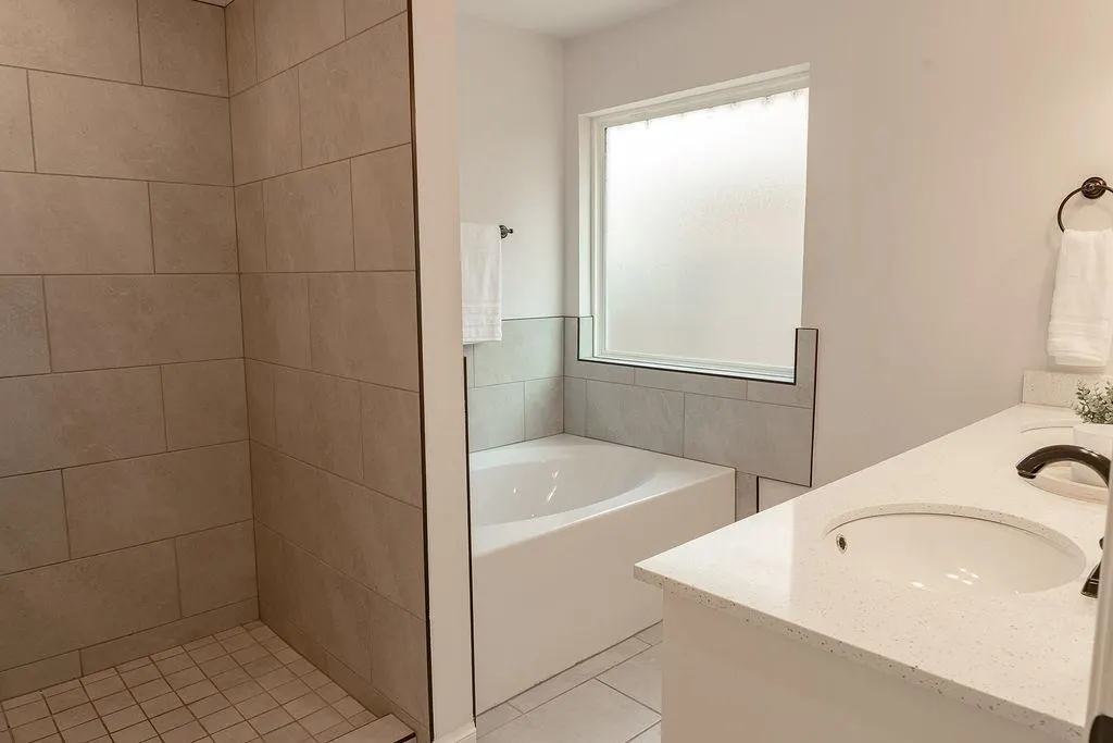 Photo 19 — 18340 Autumn Grove Drive, Edmond, OK 73012
