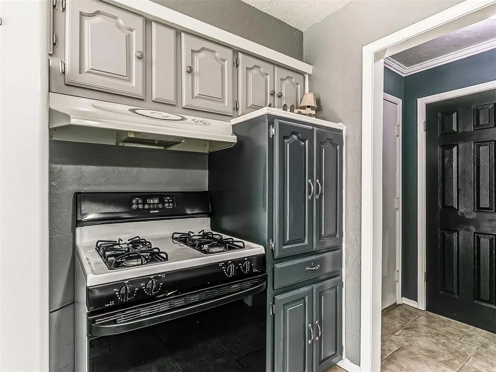 Photo 9 — 4724 Meench Drive, Oklahoma City, OK 73115