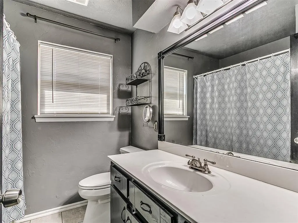 Photo 12 — 4724 Meench Drive, Oklahoma City, OK 73115