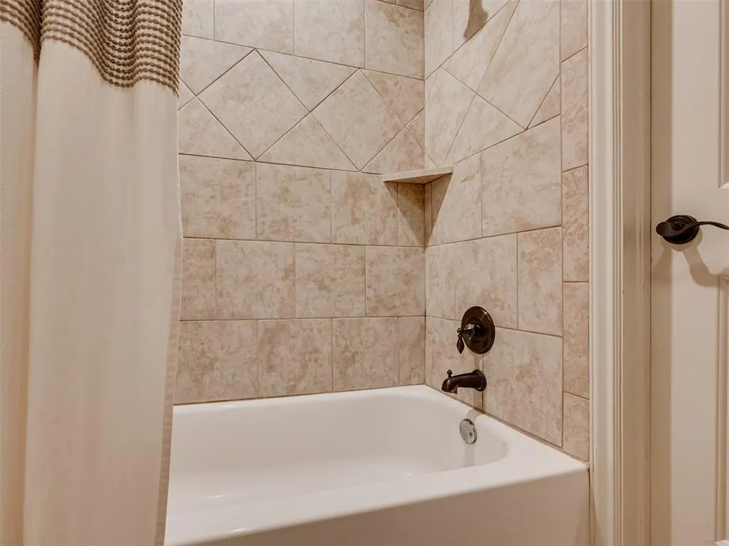 Photo 35 — 1956 Ella Court, Edmond, OK 73034