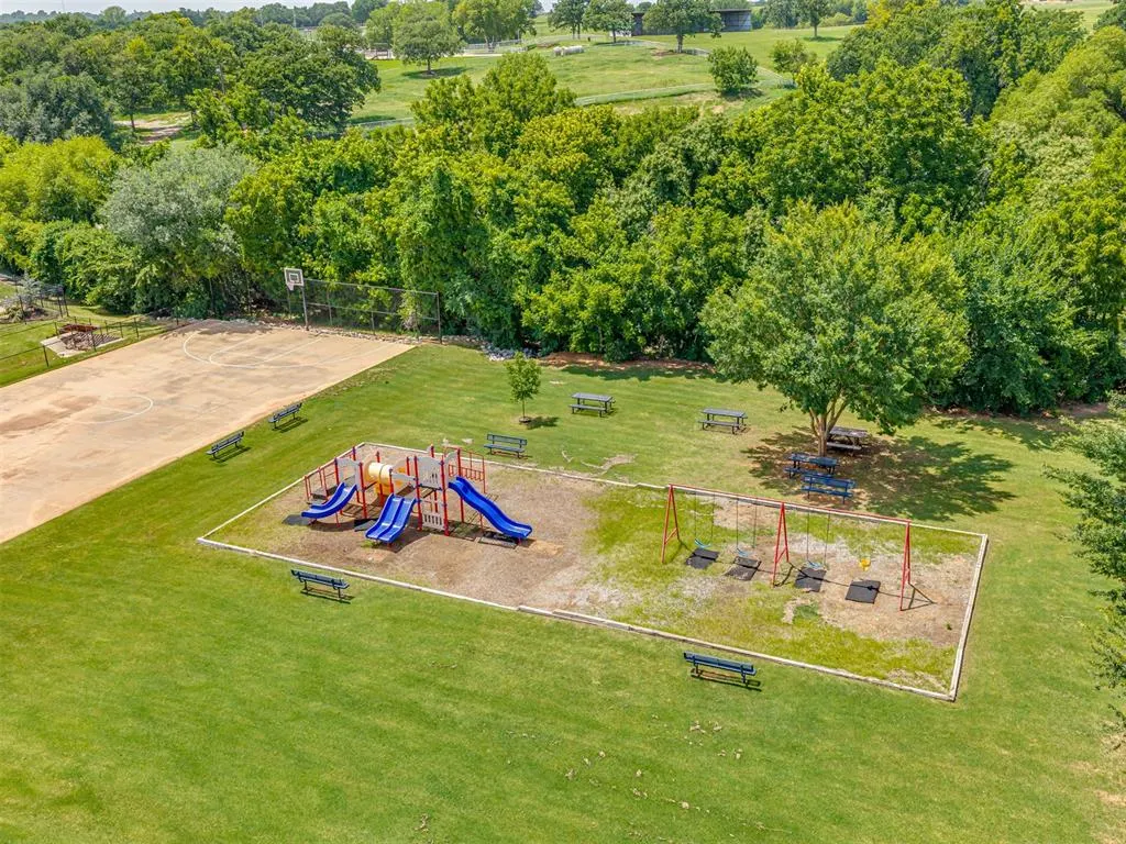 Photo 48 — 1956 Ella Court, Edmond, OK 73034