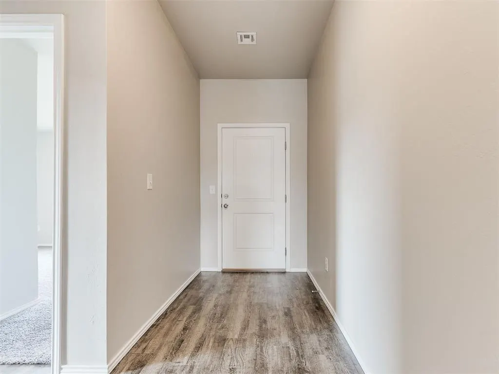 Photo 6 — 9500 Saddle Drive, Yukon, OK 73099