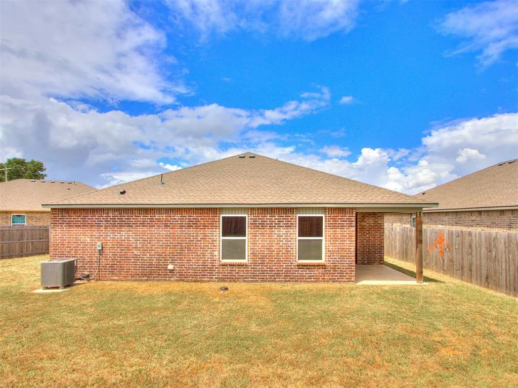 Photo 40 — 9500 Saddle Drive, Yukon, OK 73099