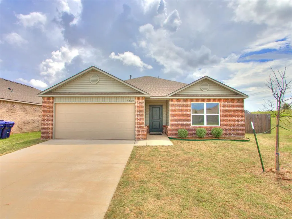 Front exterior — 9500 Saddle Drive, Yukon, OK 73099
