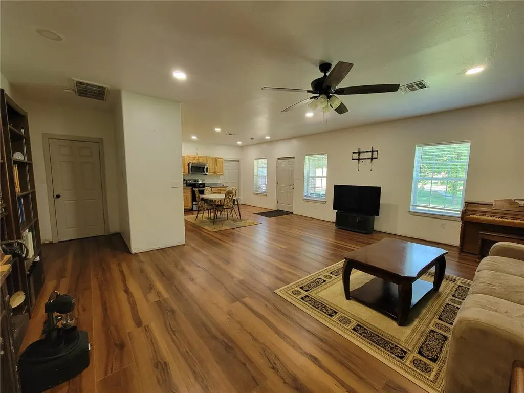 Photo 8 — 2913 NE 120th Street, Norman, OK 73026