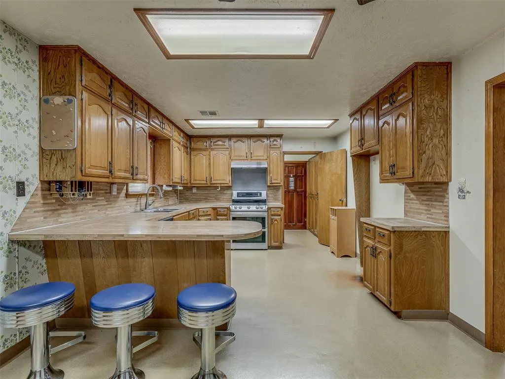 Photo 12 — 917 S Luther Road, Choctaw, OK 73020