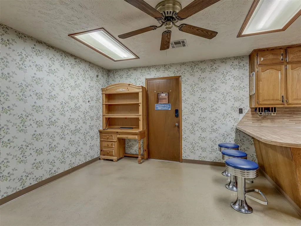 Photo 14 — 917 S Luther Road, Choctaw, OK 73020