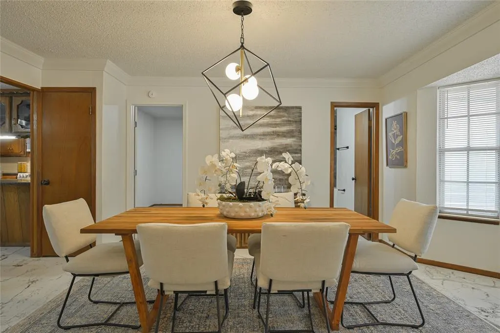 Photo 10 — 1172 Woodcrest Drive, Harrah, OK 73045
