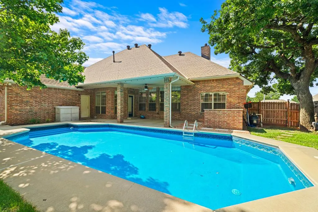 Photo 2 — 4201 Ainsley Court, Edmond, OK 73034