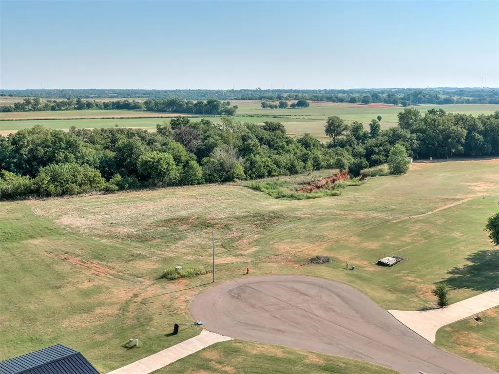 Photo 2 — 3942 Bluestem Circle, Blanchard, OK 73010