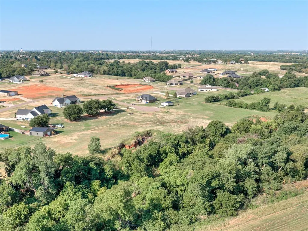 Photo 7 — 3942 Bluestem Circle, Blanchard, OK 73010