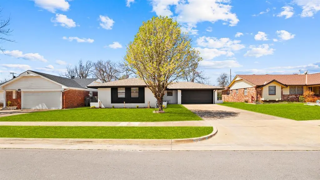 Photo 5 — 8005 S Youngs Boulevard, Oklahoma City, OK 73159