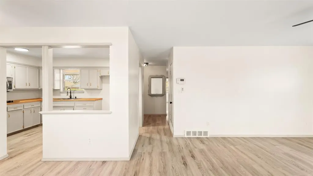 Photo 11 — 8005 S Youngs Boulevard, Oklahoma City, OK 73159