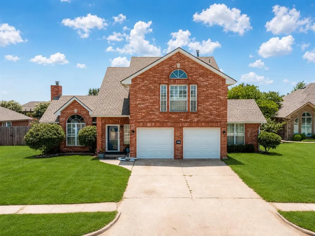 Photo 2 — 4108 Wood Castle Street, Norman, OK 73072