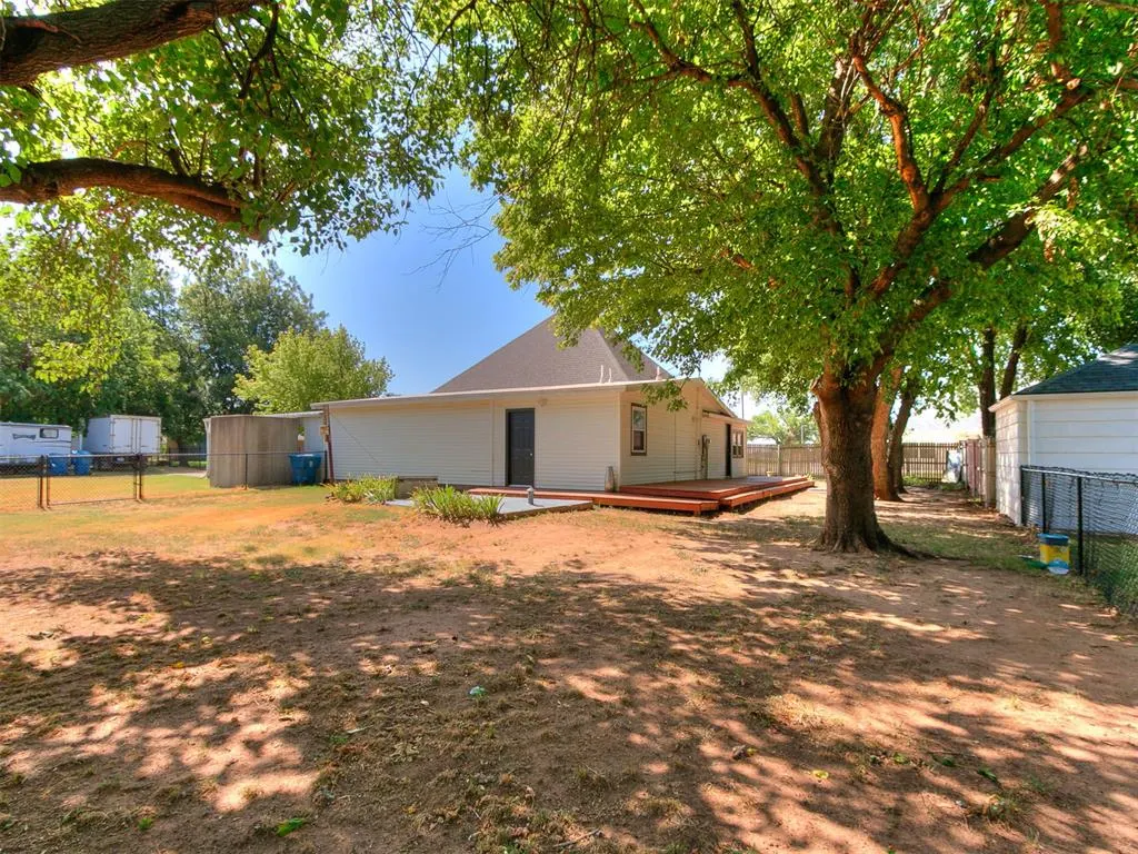 Photo 37 — 305 SE 1st Street, Tuttle, OK 73089