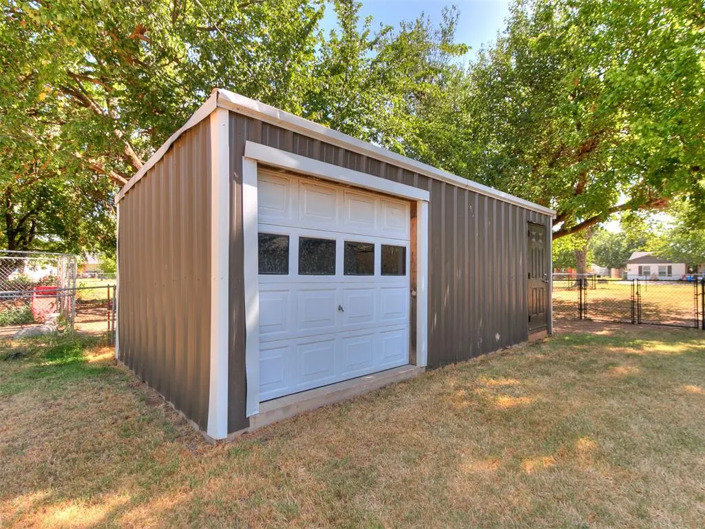 Photo 40 — 305 SE 1st Street, Tuttle, OK 73089