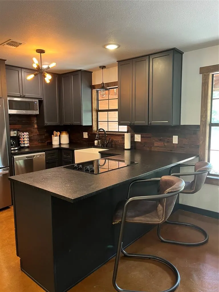 Photo 5 — 99 Sawtooth Pine Road, Broken Bow, OK 74728