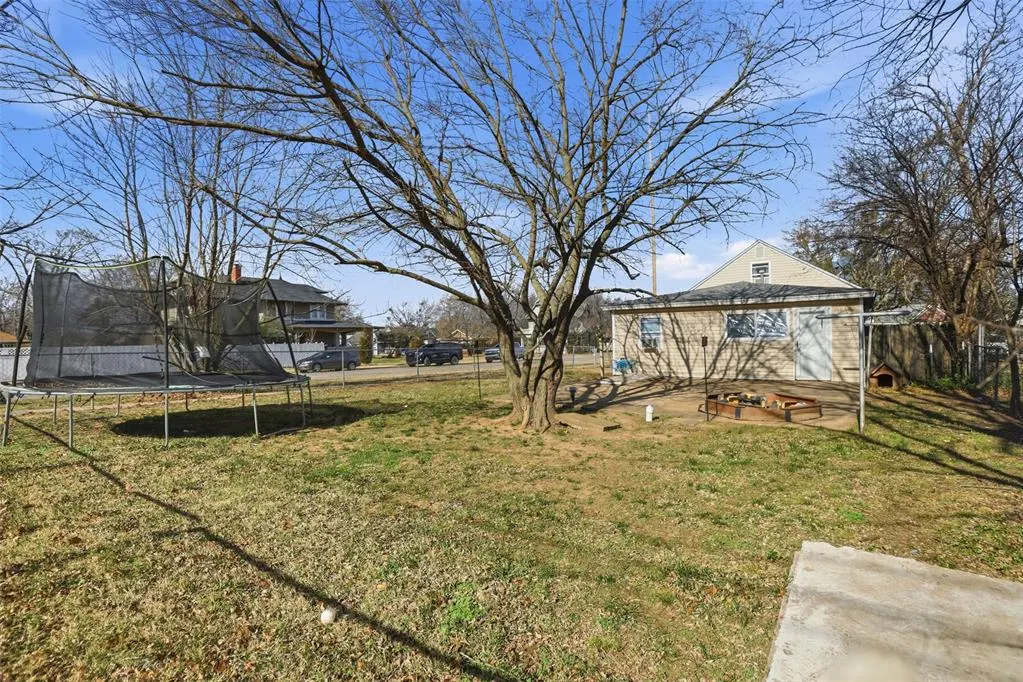 Photo 28 — 523 N 2nd Avenue, Stroud, OK 74079