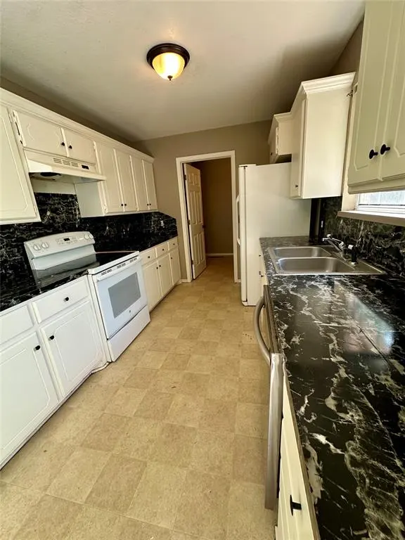 Photo 6 — 3233 Barley Court, Norman, OK 73072