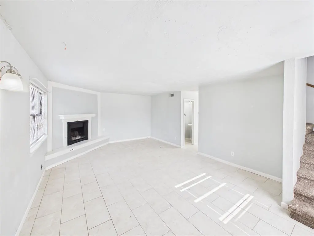 Photo 2 — 401 SE 12th Avenue 208, Norman, OK 73071
