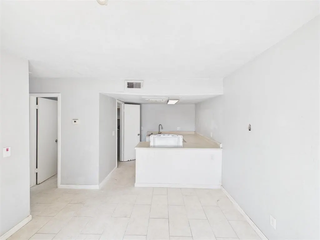 Photo 7 — 401 SE 12th Avenue 208, Norman, OK 73071