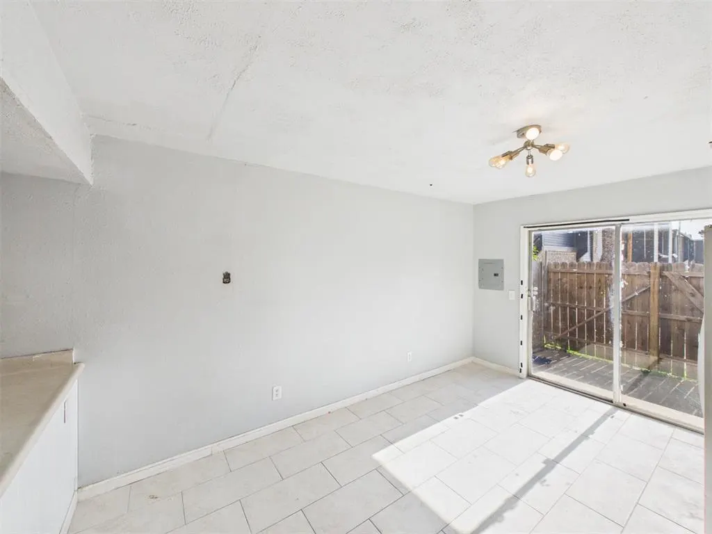 Photo 8 — 401 SE 12th Avenue 208, Norman, OK 73071