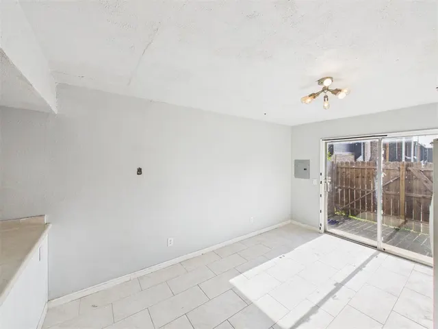 Photo 8 — 401 SE 12th Avenue 208, Norman, OK 73071