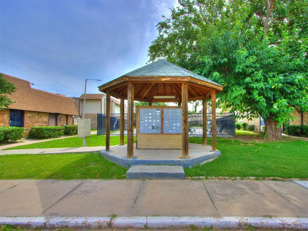 Photo 28 — 401 SE 12th Avenue 208, Norman, OK 73071