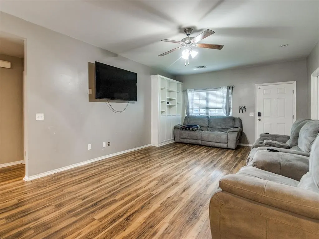 Photo 8 — 9636 Emilie Grace Lane, Moore, OK 73160