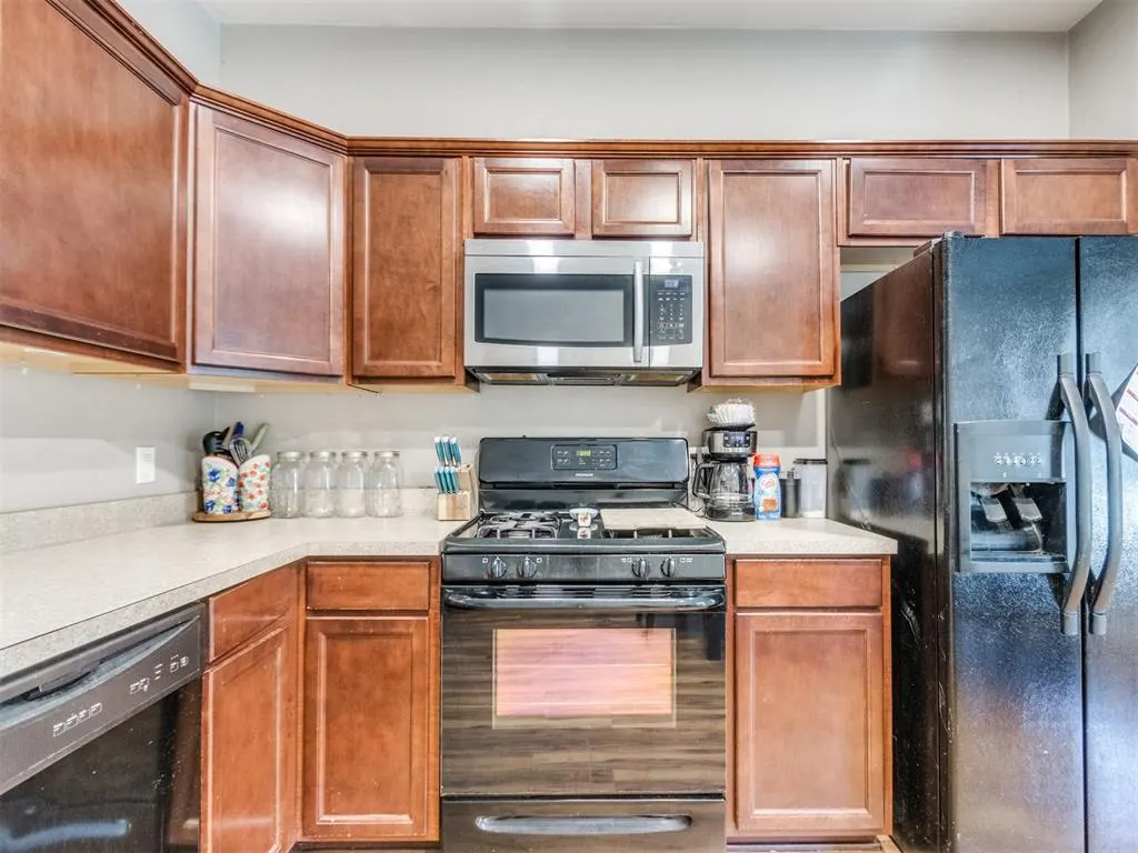 Photo 17 — 9636 Emilie Grace Lane, Moore, OK 73160
